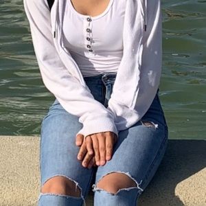 Meet your Posher, Beatriz